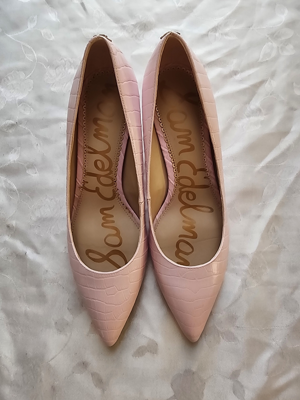 Sam Edelman Dori Leather Kitten Heel Pump. Size: 7.5; Colour: Light Lavender.